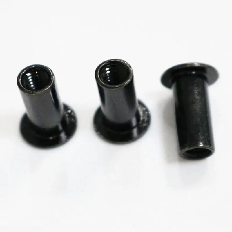 板金用のフラッシュマウントプレスフィットナット